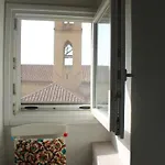 Luminoso E Silenzioso Centro *